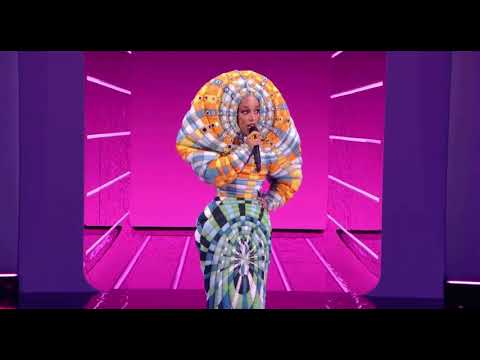 Doja Cat Mentioning Britney Spears in Iconic VMA moments also Lady Gaga Kanye & Beyoncé 2021