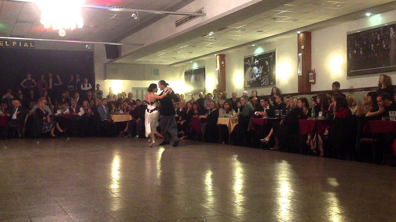 Giampiero Cantone y Francesca del Buono - barrio arte 12/1013 - 1/4 no te apures cara blanca