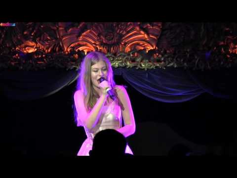 ESCKAZ in London: Zoë (Austria) - Mon coeur a trop aimé (at London Eurovision)