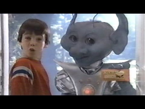 Reese's Pieces "Cousin Willy" commercial (1985)