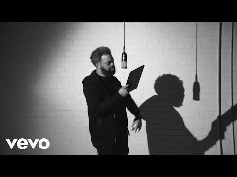 Don Trip - Living Off Xperience (Live Performance)