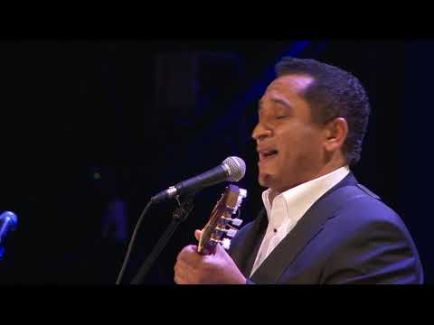 Waldemar Bastos Live - Aurora