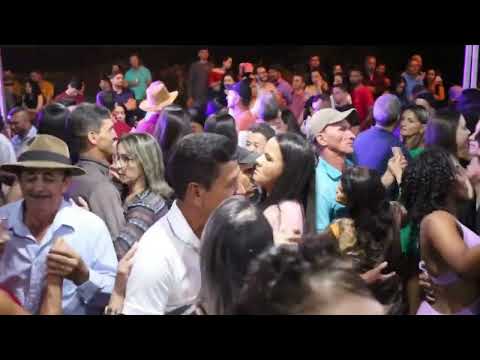 Vamos dança Forro #passossertanejos #Mamonas #roça #vidanaroça #minasgerais #vidareal  #mulherbonita