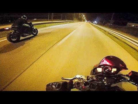 SUZUKI GSR600 VS KAWASAKI Z750
