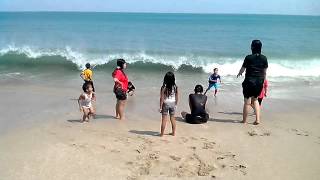 preview picture of video 'PANTAI ANYAR IYONG'