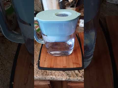 660 Waterdrop Water Filter Pitcher 10 Cup Reduces Chlorine BPA Free 200 Gallon Long Life britta