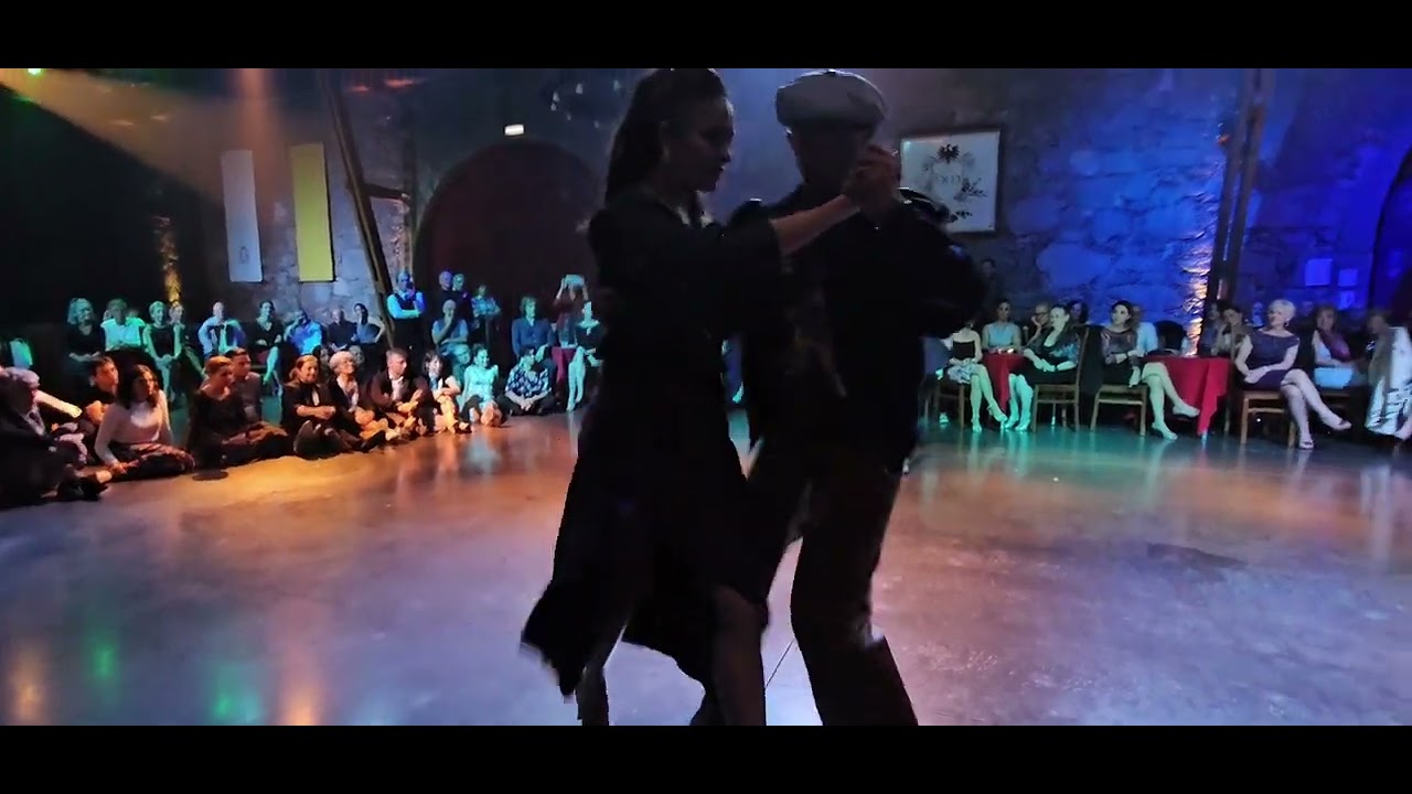 Video thumbnail for Nelson Pinto y Isabel Costa/Martin Vicente y Ayele Urrutia no 11° Milongueros All Aboard 26/11/23