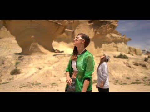 Safree - La Jaula Feat. Mia Wallas (Videoclip Oficial)