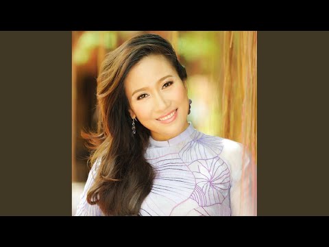 Thể hiện bởi Vân Khánh