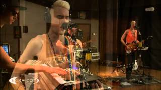 Diamond Rings performing "Runaway Love" on KCRW