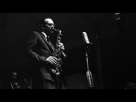 Paul Desmond – Pure Desmond (1974).