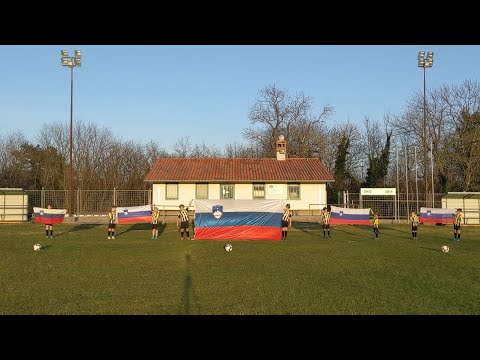 NK Komen dviga zastave