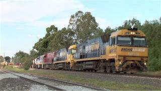 preview picture of video 'Pacific National Steel train at Avenel.  Fri 27/01/12'