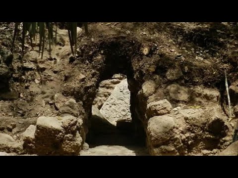 Archaeologists Were Exploring Maya Ruins When They Discovered This Mysterious 1,600 Year Old Tablet