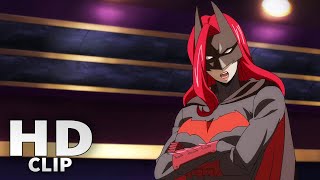 Batwoman captures Catwoman | Catwoman: Hunted