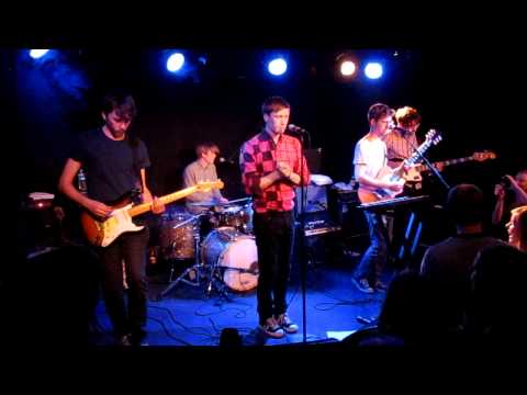 Pete & The Pirates "Winter 1", Live at Comet, Berlin (2011-10-25)