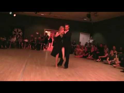 Nina y Linus: Tre til tango