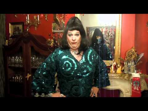 Miss Baksel - Miss Travestie Holland 2011 vertelt een goe moppeke. Ha, ha....