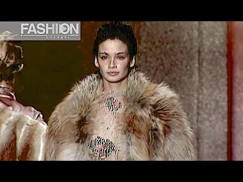 FENDI Fall 2002 2003 Milan - Fashion Channel