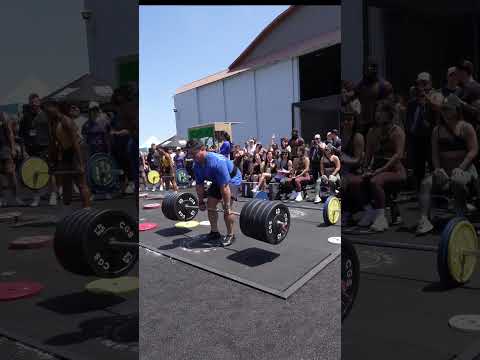 When The Whole @gymshark Fitness Event Watches You Lift…