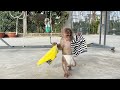 Funny ! Monkey SinSin secretly hid from Dad and monkey ZiZi went to take a bath alone