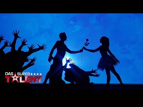 Rührend! Emotionales Schattentheater rührt Bruce zu Tränen! | Das Supertalent vom 07.12.2019