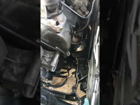 2002-2007 Mercedes Benz C240 W203 M112 engine mount replacement