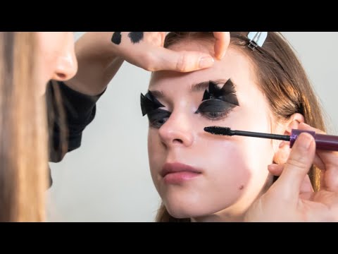 Vera Wang Fall Winter 2020 Ready-to-Wear Runway Show | Behind the Scenes | NYFW