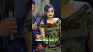 Download lagu musuh sinden Blitar rusak tenan 😂 #cakpercil #lucu #dagelan #ngakak #hiburan mp3