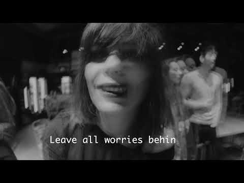 Peter the Phantom - When you hold my hand (lyrics)
