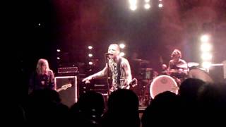 backyard babies Antzokian Bilbo