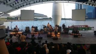 I&#39;ll Be Waiting - Disco Hue (Live @Baybeats 2016)