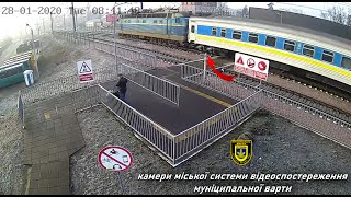 Ірпінь — місто безсмертних? Дотримуйтесь правил безпеки при переході через залізничні колії!