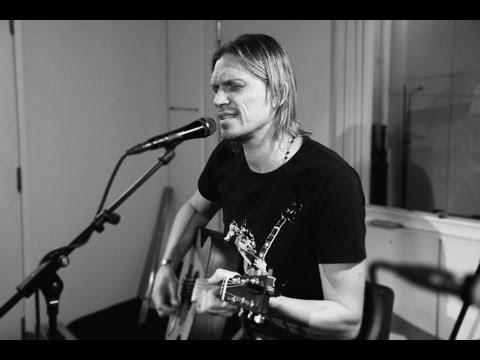 Von Hertzen Brothers: Flowers And Rust, Always Been Right, Don't Stop Me Now, Kiss a Wish