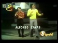 juan gabriel y roberto jordan .no se ha dado cuenta.