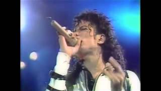 Michael Jackson - Heartbreak Hotel (Live at Tokyo Dome)
