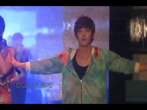 [121229 PhilKCon4 Fancam] F.CUZ (Daegun Focus) - Rise Up