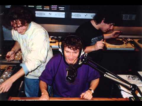 Joachim Garraud feat. Cocto - Moi Y'Aime Bien Moa [Andi Vax Remix] (2008)