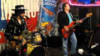 Tommy Katona and Voodoo Blue 11/15 - Ain&#39;t Gone N Give Up On Love