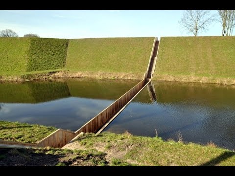 Amazing Hidden and Invisible Bridge, Mos