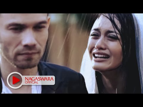 Iniaku Band - Jangan Teteskan Air Mata (Official Music Video NAGASWARA) #music