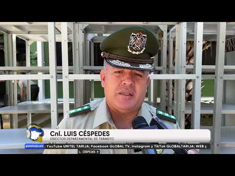 CAÍDA DE PIEDRAS SOBRE LA CARRETERA DAÑA BUS DE LA EMPRESA LINCE