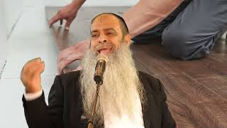 הרב רפאל זר | אנחנו לא מבינים כלום! (הרב רפאל זר) - התמונה מוצגת ישירות מתוך אתר האינטרנט יוטיוב. זכויות היוצרים בתמונה שייכות ליוצרה. קישור קרדיט למקור התוכן נמצא בתוך דף הסרטון