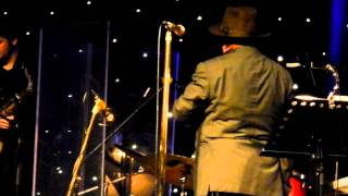 Van Morrison sings &#39;Ballerina&#39;