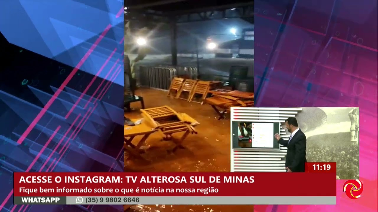 Casa é invadida pela água durante o temporal em Varginha