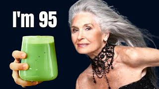Oldest Supermodel drinks THIS EVERY MORNING to CONQUER AGING | Daphne Selfe (95)