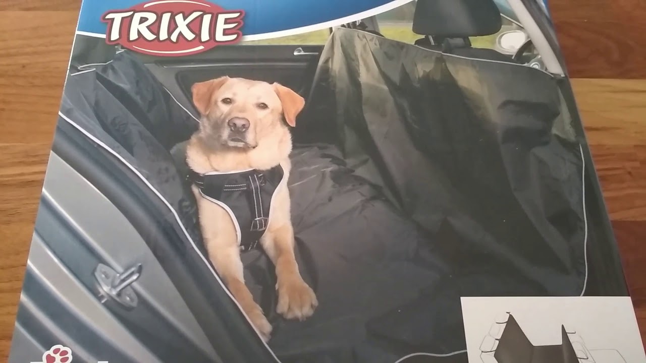 Pies w samochodzie - mata na tylne siedzenie