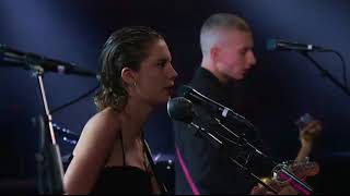 Wolf Alice - Sadboy (live @ The Late Show)