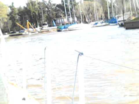 entrando en el club de veleros barlovento...