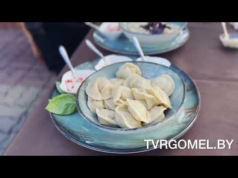 На «Мясмолфест» проходит пельменный батл  видео